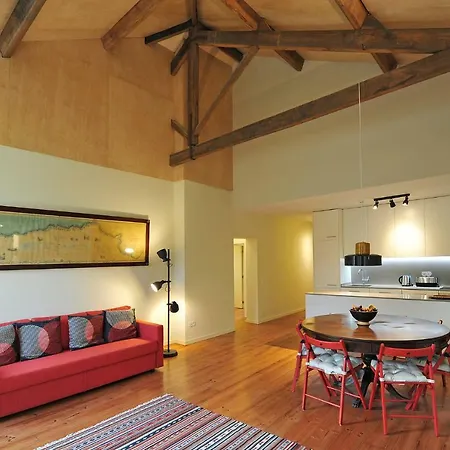 Flh Captain House Apartment
