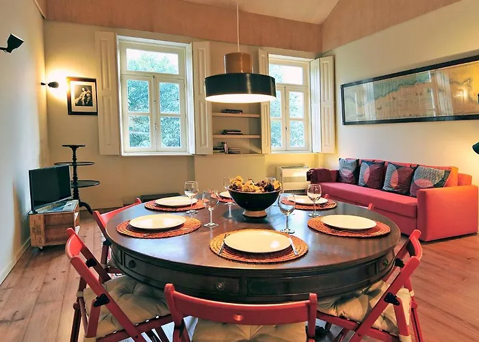 Flh Captain House 아파트 *