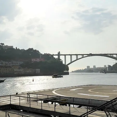 Flh Captain House アパート